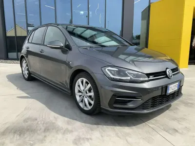 Second-hand VW Golf VII Sport 116 CP (85 kW) 2020 Gri Berlinǎ
