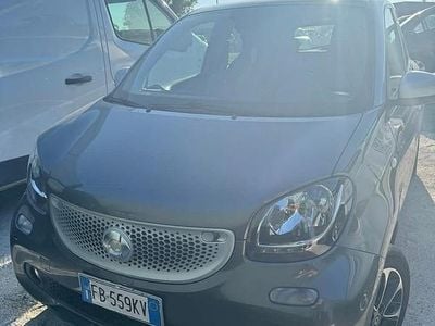 Grigio Usata 2015 Smart ForFour Utilitaria | 10.000 € (Buon prezzo)