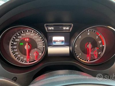 Usata Mercedes GLA180 2016 Grigio SUV