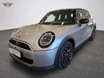 Usata Mini Cooper Favoured 204 CV (150 kW) 2024 Grigio Utilitaria