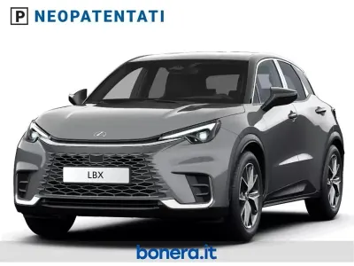 Nuova Lexus LBX 136 CV (100 kW) 2026 Grigio SUV