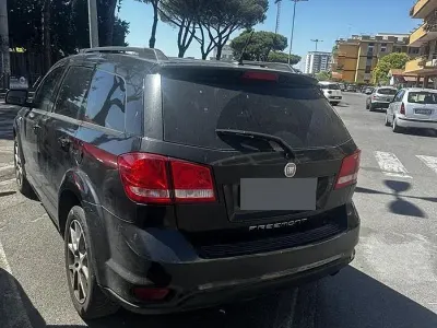 Usata Fiat Freemont 140 CV (102 kW) 2012 Nero SUV