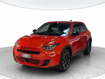 Usata Fiat 600E La Prima 114 kW (156 CV) 2025 Giallo SUV