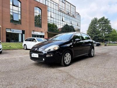 Usata Fiat Punto Young 75 CV (55 kW) 2015 Nero Utilitaria