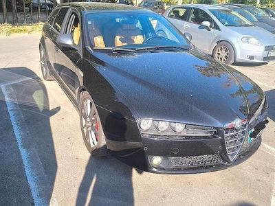 Usata Alfa Romeo 159 150 CV (110 kW) 2012 Nero Station wagon