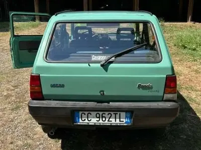 Usata Fiat Panda Young 54 CV (39 kW) 2002 Verde Berlina