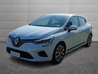 Usata Renault Clio Zen 140 CV (102 kW) 2022 Other Utilitaria