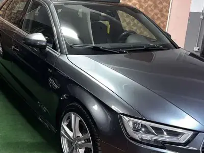Usata Audi A3 Ambiente 184 CV (135 kW) 2019 Grigio Berlina