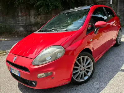 Usata Fiat Punto Evo S 135 CV (99 kW) 2012 Rosso Utilitaria