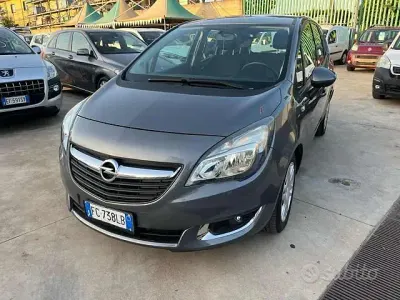 Usata Opel Meriva 101 CV (74 kW) 2016 Monovolume