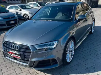 Usata Audi A3 150 CV (110 kW) 2019 Grigio Berlina