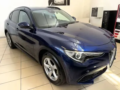 Usata Alfa Romeo Stelvio Super 160 CV (117 kW) 2019 Blu montecarlo SUV