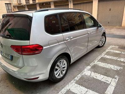 Usata VW Touran Business 110 CV (80 kW) 2016 Argento Monovolume