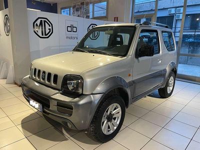 Usata Suzuki Jimny 86 CV (63 kW) 2012 Silver/grey SUV