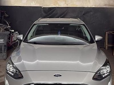 Usata Ford Focus 120 CV (88 kW) 2020 Grigio Station wagon