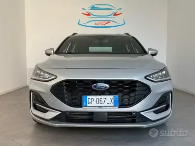 Usata Ford Focus ST-Line X 155 CV (114 kW) 2023 Grigio Station wagon