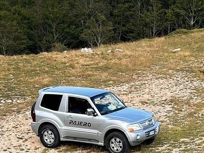 Usata Mitsubishi Pajero 160 CV (117 kW) 2003 Grigio SUV