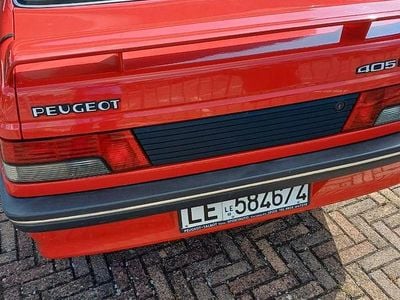 Occasion Peugeot 405 147 ch (108 kW) 1990 Rouge Berline