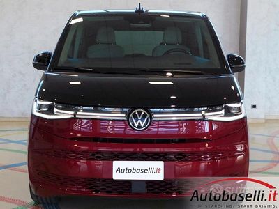 Usata VW Multivan Energetic 150 CV (110 kW) 2022 Deep black / rosso fortana Furgone