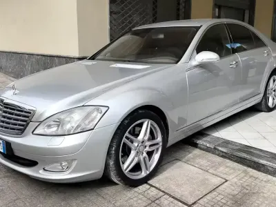 Usata Mercedes S320 235 CV (172 kW) 2009 Grigio Berlina
