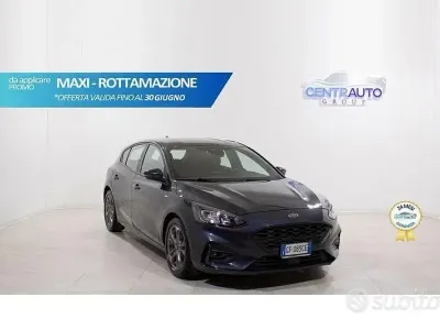 Usata Ford Focus ST-Line 120 CV (88 kW) 2021 Blu Berlina