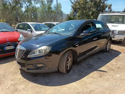 Usata Lancia Delta 120 CV (88 kW) 2010 Nero Utilitaria