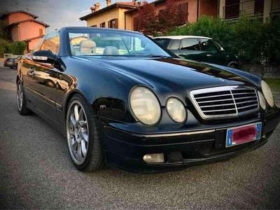 Begagnad Mercedes CLK200