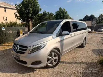 Usata Mercedes V250 Premium 190 CV (139 kW) 2016 Argento Monovolume