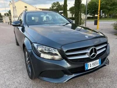 Usata Mercedes C180 Premium 116 CV (85 kW) 2015 Grigio Station wagon