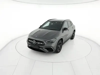 Nuova Mercedes GLA200 AMG line 150 CV (110 kW) 2026 Grigio montagna SUV