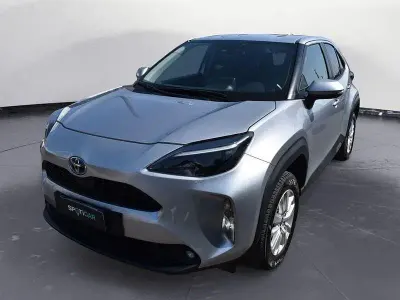 Usata Toyota Yaris Cross Active 116 CV (85 kW) 2023 Argento SUV