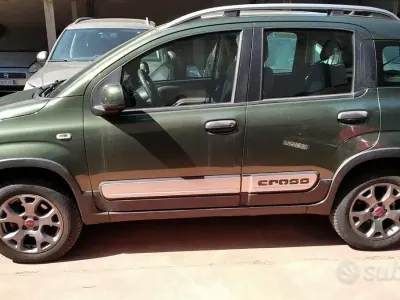 Usata Fiat Panda Cross Cross 95 CV (69 kW) 2016 Verde Utilitaria