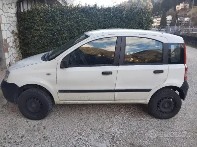 Usata Fiat Panda 4x4 Climbing 60 CV (44 kW) 2009 Utilitaria