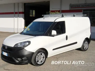 Usata Fiat Doblò 105 CV (77 kW) 2019 Bianco Monovolume