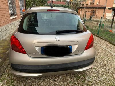 usata Peugeot 207 1.4 88CV 3p. 2 Tronic XS