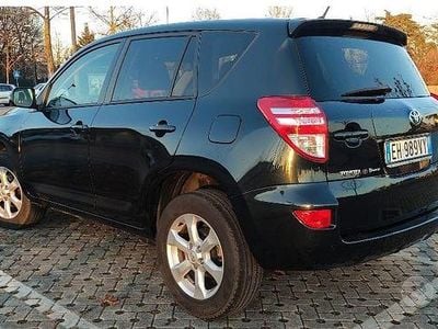 Usata Toyota RAV4 150 CV (110 kW) 2011 Nero Berlina