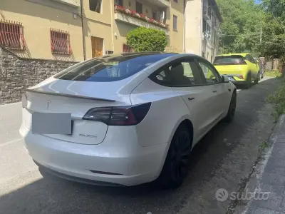 Usata Tesla Model 3 Performance 155 kW (211 CV) 2021 Bianco Berlina