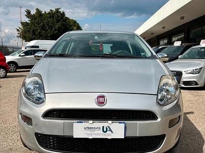 Usata Fiat Punto Lounge 77 CV (56 kW) 2016 Grigio Utilitaria
