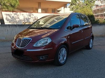 Usata Lancia Musa Platinum 95 CV (69 kW) 2011 Rosso Monovolume