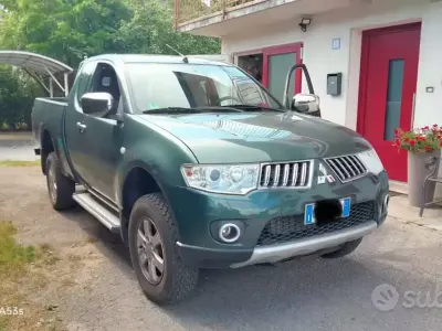 Usata Mitsubishi L200