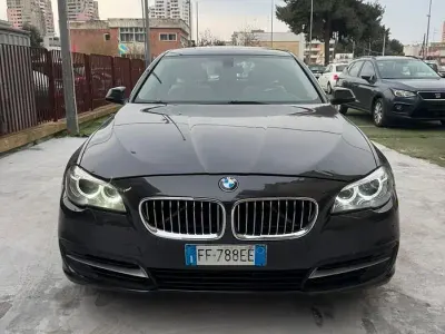 Usata BMW 520 Luxury Line 190 CV (139 kW) 2016 Grigio Station wagon
