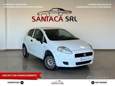 Usata Fiat Punto Pop 69 CV (50 kW) 2012 Bianco Utilitaria