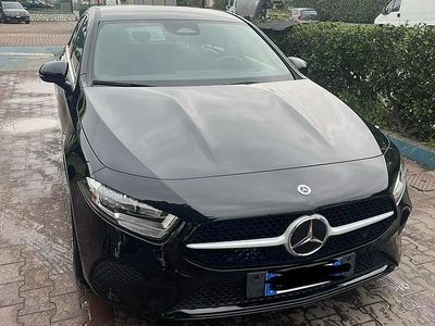 Usata Mercedes 180 Business 2023 Nero Berlina