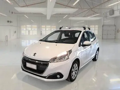 Usata Peugeot 208 75 CV (55 kW) 2020 Bianco Utilitaria