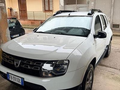 Usata Dacia Duster Ambiance 108 CV (79 kW) 2016 Bianco SUV