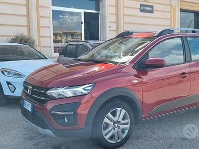 Usata Dacia Sandero Comfort 100 CV (73 kW) 2021 Rosso Berlina