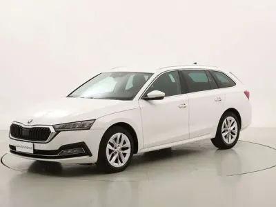 Begagnad Skoda Octavia Style 150 HK (110 kW) 2020 Vit Kombi
