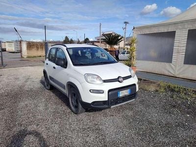 Usata Fiat Panda 4x4 S 86 CV (63 kW) 2019 Bianco Utilitaria