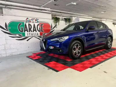 Begagnad Alfa Romeo Stelvio 190 HK (139 kW) 2022 Blå SUV