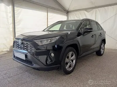 Usata Toyota RAV4 Hybrid 218 CV (160 kW) 2021 Nero SUV